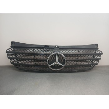 REJILLA DELANTERA a6398800185 