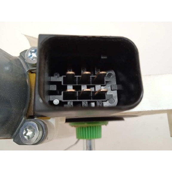 Recambio de motor elevalunas trasero derecho para mercedes-benz clase cla (w117) cla 220 cdi (117.303) referencia OEM IAM A20782