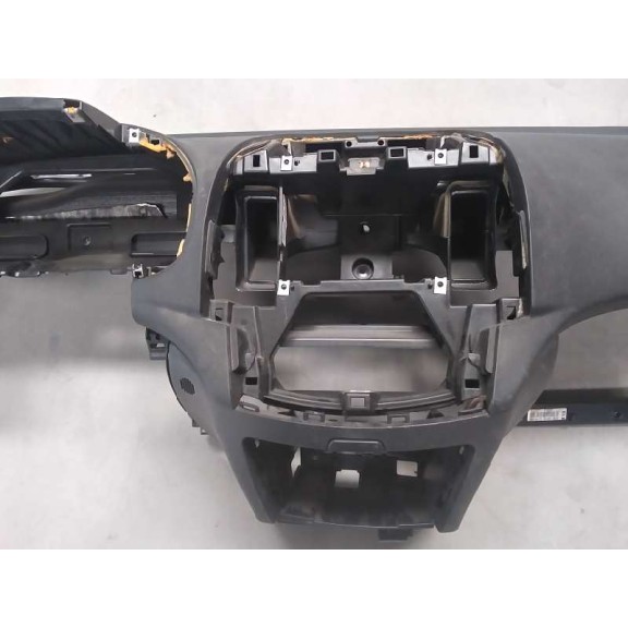 Recambio de salpicadero para hyundai i30 classic referencia OEM IAM 845302HXXX  