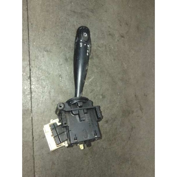 Recambio de mando intermitentes para toyota yaris (ncp1/nlp1/scp1) 1.0 linea luna referencia OEM IAM S/R  