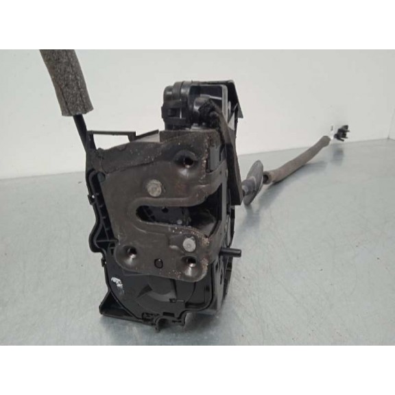 Recambio de cerradura puerta trasera izquierda para renault megane iv berlina 5p 1.3 tce referencia OEM IAM 825035881R 16943020 