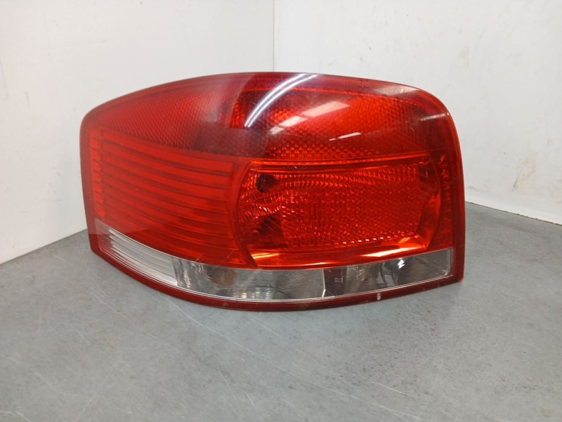 Recambio de piloto trasero izquierdo para audi a3 (8p1) 2.0 tdi referencia OEM IAM 8P0945095024S  