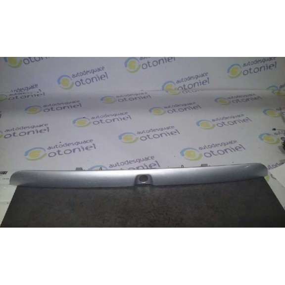Recambio de molduras traseras para audi a3 (8l) 1.9 tdi referencia OEM IAM   