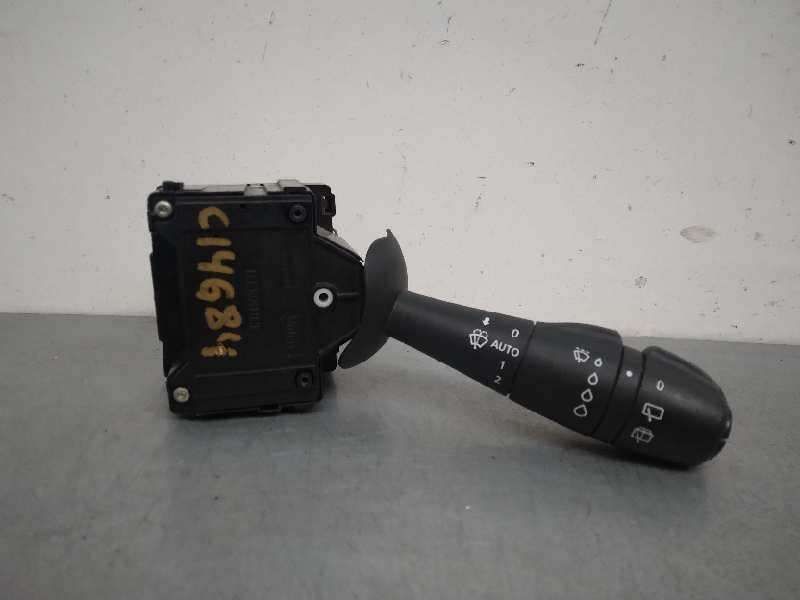 Recambio de mando limpia para renault captur zen referencia OEM IAM 255675887R E10670323 