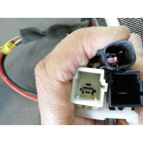 Recambio de resistencia calefaccion para mazda 3 berlina (bk) 1.6 cd diesel cat referencia OEM IAM 3M5118K463FA  