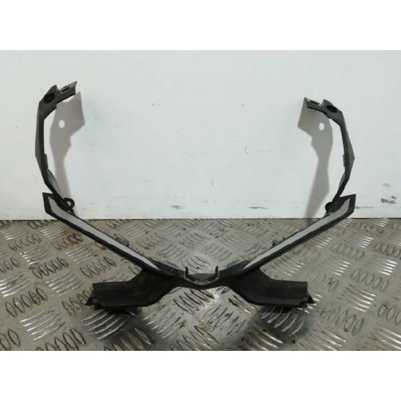 Recambio de moldura para honda cbr 650r cbr 650r referencia OEM IAM 64191MKND100  FRONTAL INFERIOR