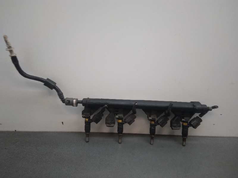 Recambio de rampa inyectora para peugeot 208 1.6 16v referencia OEM IAM 757564580 5FS 
