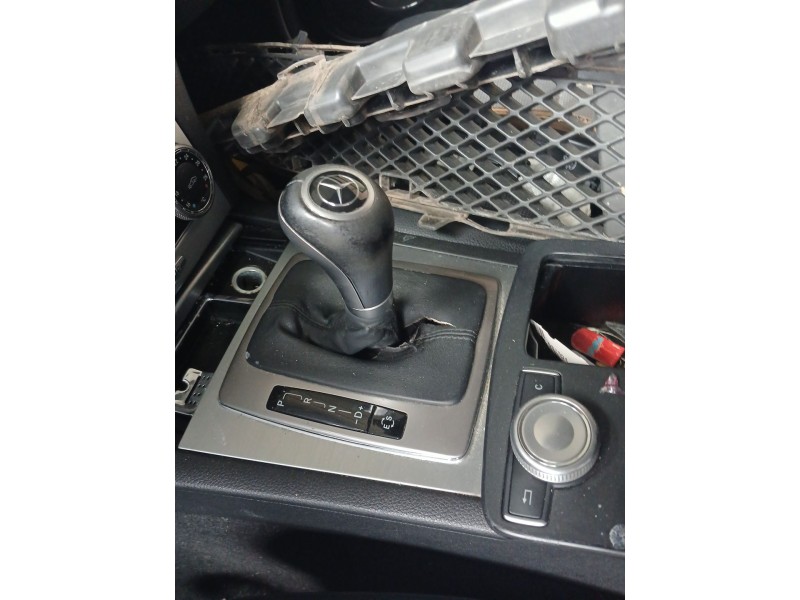 Recambio de palanca cambio para mercedes-benz clase c (w204) c 200 cdi (204.001) referencia OEM IAM A2042675725Q03  