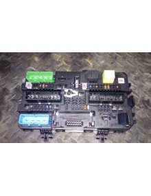 Recambio de caja reles / fusibles para opel astra h berlina 1.6 16v referencia OEM IAM 13206762HK  