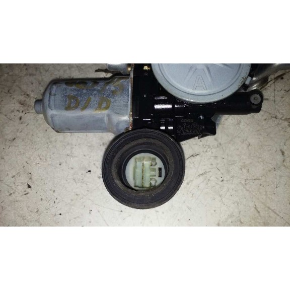 Recambio de elevalunas delantero derecho para toyota land cruiser (j12) 3.0 turbodiesel referencia OEM IAM  6PINS ELECTRICO