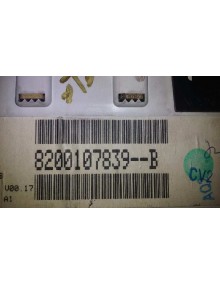 Recambio de display para renault megane ii berlina 5p authentique referencia OEM IAM 8200107839   2