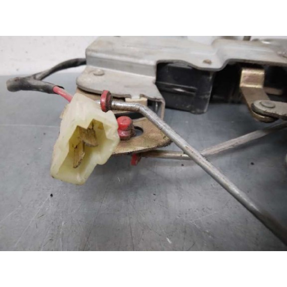 Recambio de cerradura puerta trasera izquierda para kia carnival 2.9 turbodiesel cat referencia OEM IAM  2 PINES 