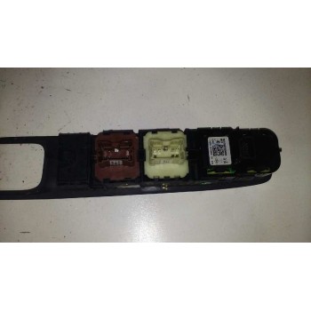 Recambio de mando elevalunas delantero izquierdo para renault captur luxe referencia OEM IAM   