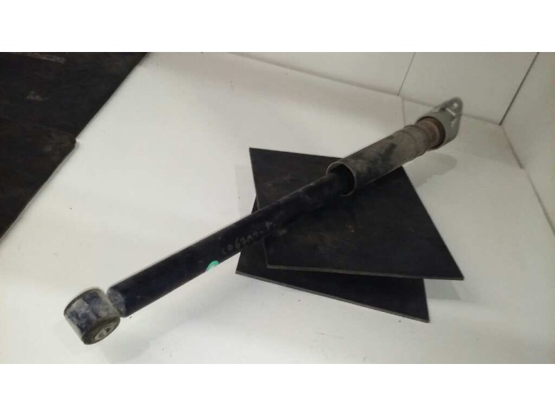 Recambio de amortiguador trasero izquierdo para ford fiesta (ccn) champions edition referencia OEM IAM   