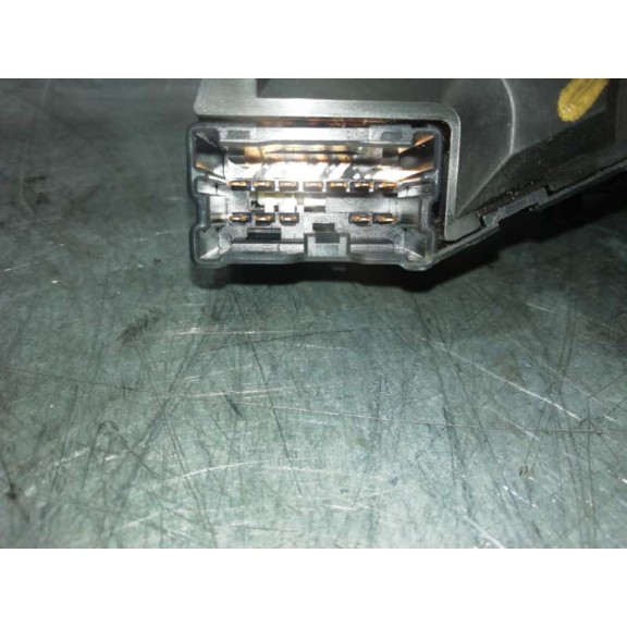 Recambio de mando limpia para nissan terrano/terrano.ii (r20) aventura referencia OEM IAM 25260AV770 25260AV770 FICHA 12 PINS