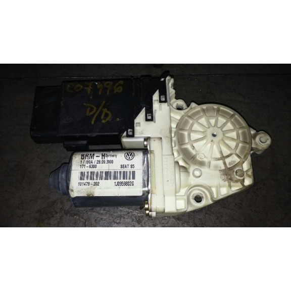 Recambio de motor elevalunas delantero derecho para seat leon (1m1) signo referencia OEM IAM 1J0959802G  