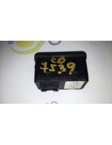 Recambio de mando elevalunas delantero izquierdo para opel astra g berlina 1.6 16v referencia OEM IAM 90561086   2