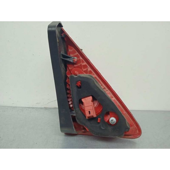 Recambio de piloto trasero derecho interior para peugeot 3008 confort referencia OEM IAM 9683460980  