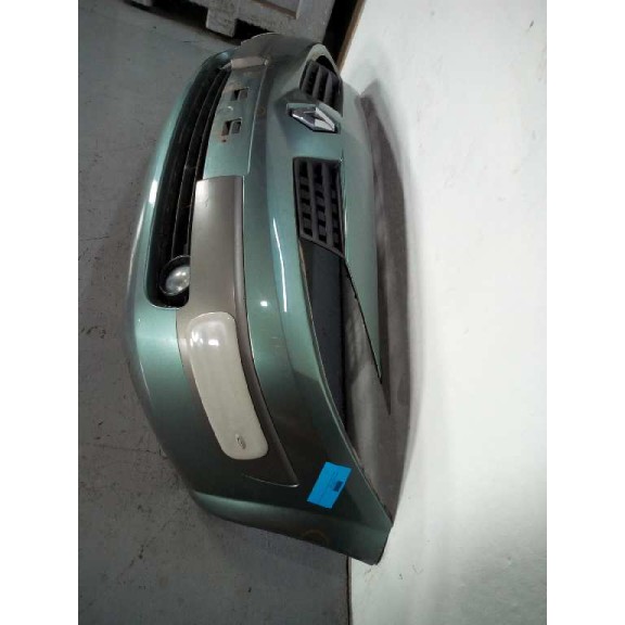 Recambio de paragolpes delantero para renault megane ii berlina 5p 1.9 dci diesel referencia OEM IAM   