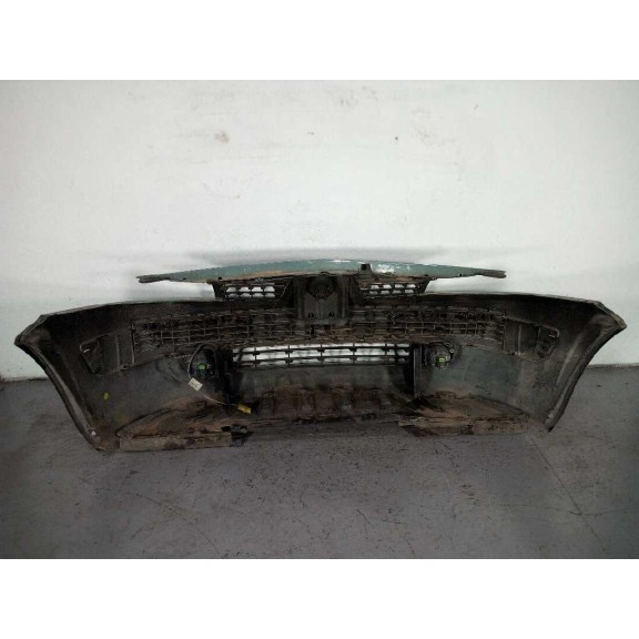 Recambio de paragolpes delantero para renault megane ii berlina 5p 1.9 dci diesel referencia OEM IAM   