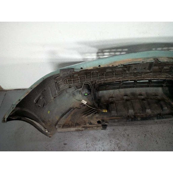 Recambio de paragolpes delantero para renault megane ii berlina 5p 1.9 dci diesel referencia OEM IAM   