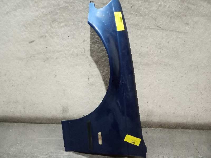 Recambio de aleta delantera izquierda para bmw serie 3 berlina (e46) 320d referencia OEM IAM  AZUL CON TOQUES