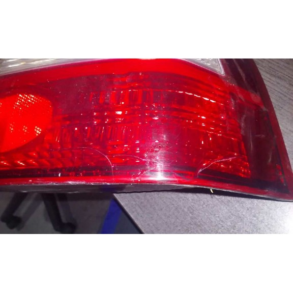 Recambio de piloto trasero derecho para kia shuma 1.5 comfort 5 berlina referencia OEM IAM   TOCADO