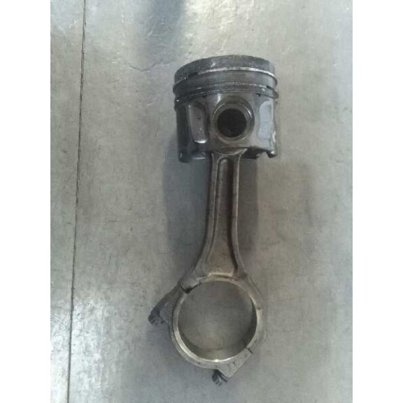 Recambio de piston para land rover discovery 4 3.0 td v6 cat referencia OEM IAM   