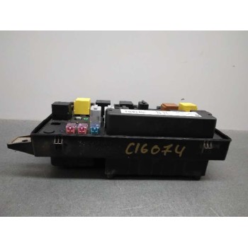 Recambio de caja reles / fusibles para opel astra gtc cosmo referencia OEM IAM 13206754  