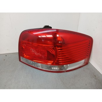 PILOTO TRASERO DERECHO 8P09450960248 