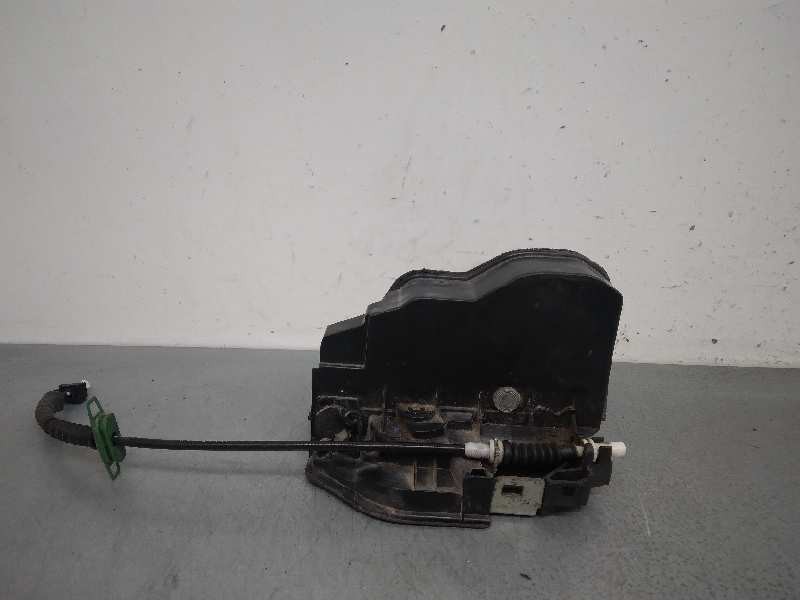 Recambio de cerradura puerta trasera derecha para bmw serie 5 berlina (e60) 530d referencia OEM IAM 7167070 7 PINES 