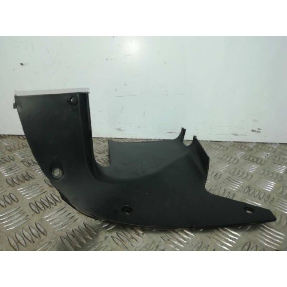 Recambio de moldura para honda nt 700 v deauville nt 650 v deauville (rc47) referencia OEM IAM 64270MBL6100  