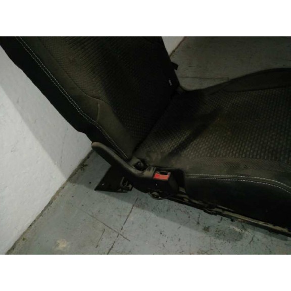 Recambio de asiento trasero izquierdo para citroën c4 picasso exclusive referencia OEM IAM   ISOFIX