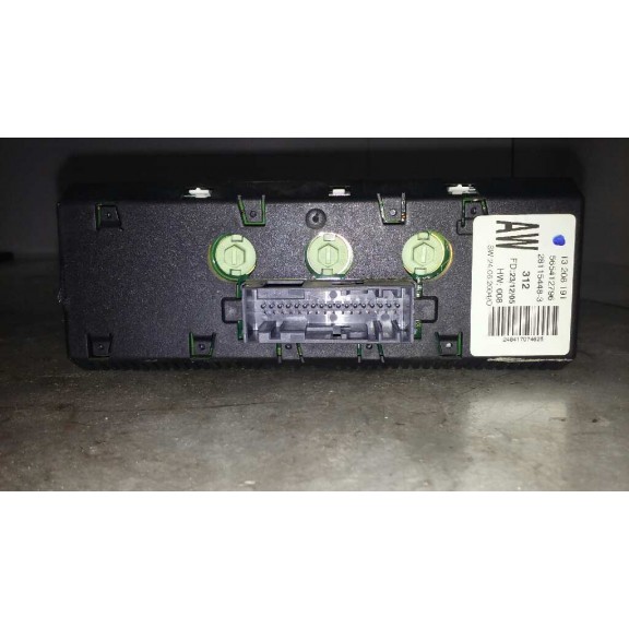 Recambio de display para opel meriva cosmo referencia OEM IAM 13208191  