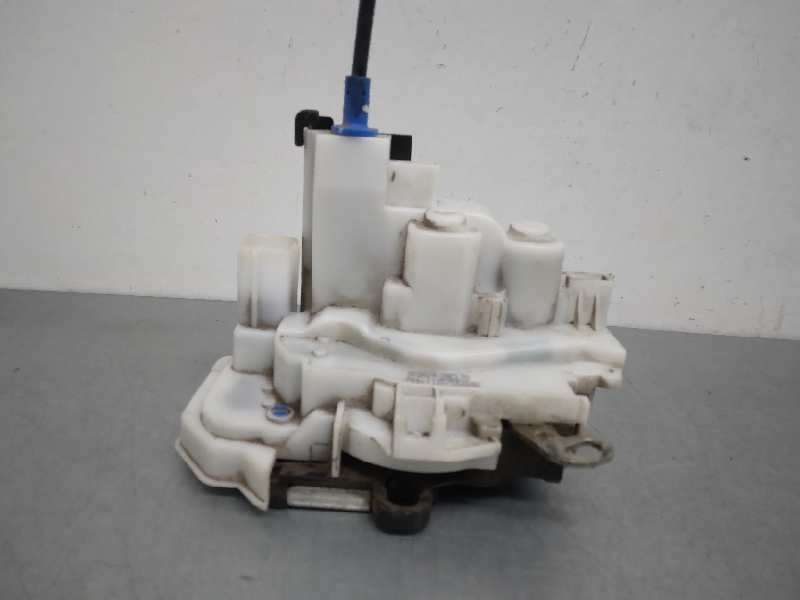 Recambio de cerradura puerta delantera derecha para fiat fiorino básico referencia OEM IAM 1357552080 5 PINES 