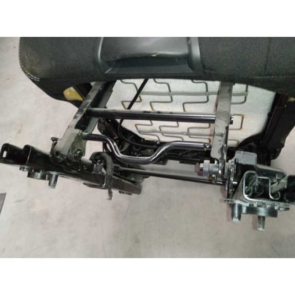 Recambio de asiento trasero izquierdo para citroën c4 picasso exclusive referencia OEM IAM   ISOFIX