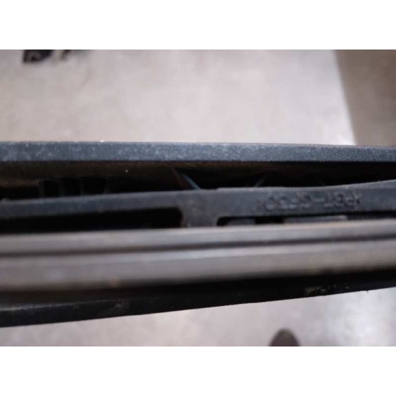 Recambio de brazo limpia trasero para citroën c4 cactus feel referencia OEM IAM 9801666480  