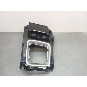 Recambio de consola central para kia ceed gt line referencia OEM IAM 84675j7000 guantera 
