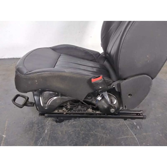 Recambio de asiento delantero derecho para opel insignia berlina excellence referencia OEM IAM   