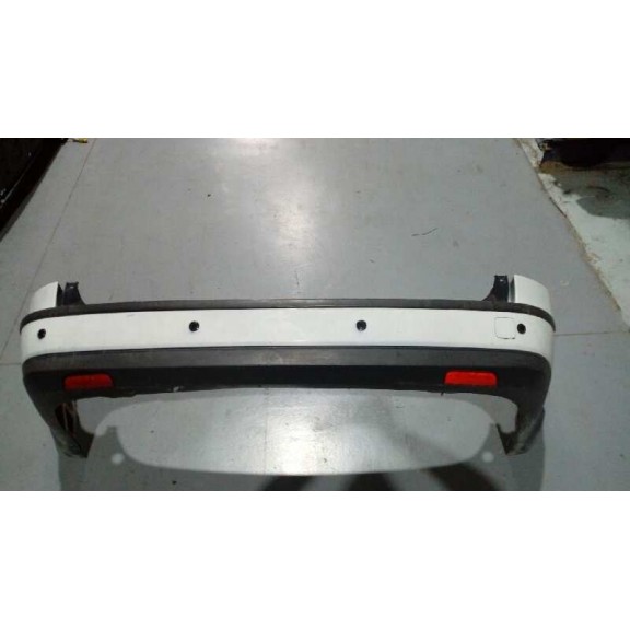 Recambio de paragolpes trasero para ford focus sportbreak (cap) ghia referencia OEM IAM  RANCHERA BLANCO