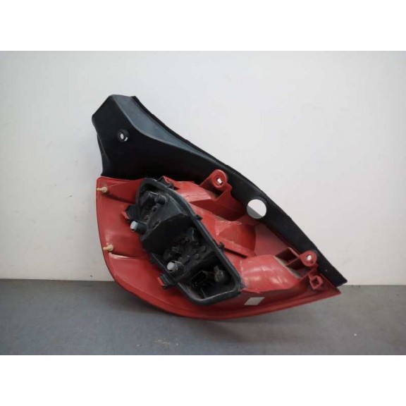 Recambio de piloto trasero derecho para renault clio iii confort dynamique referencia OEM IAM   