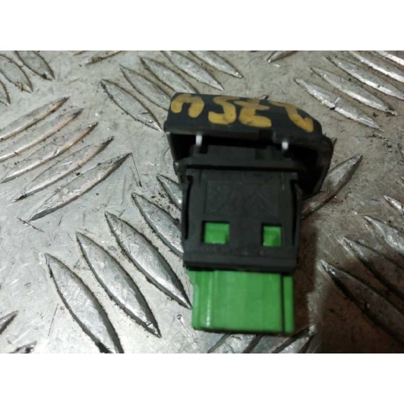 Recambio de interruptor para peugeot 208 gt line referencia OEM IAM 96750883201  