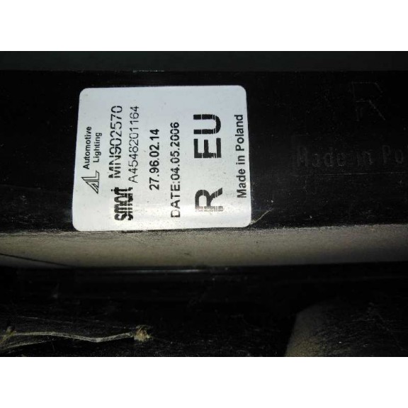 Recambio de piloto trasero derecho para smart forfour 1.1 cat referencia OEM IAM A4548201164  