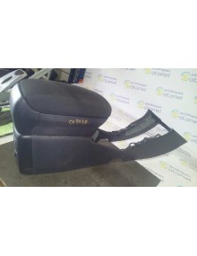 Recambio de apoyabrazos central para toyota avensis berlina (t25) 1.8 16v cat referencia OEM IAM   