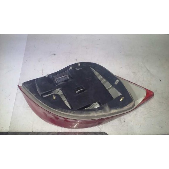 Recambio de piloto trasero derecho para ford fiesta berlina básico referencia OEM IAM   2ª SERIE