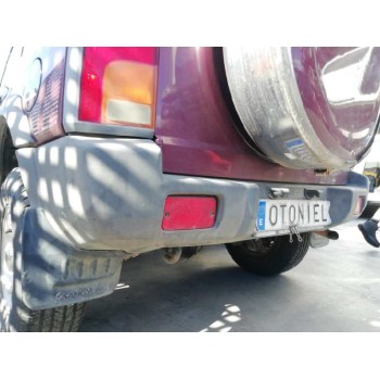 PARAGOLPES TRASERO CON CATADRIOPTICOS 