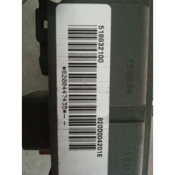 Recambio de caja reles / fusibles para renault espace iv (jk0) dynamique referencia OEM IAM 8200403409  