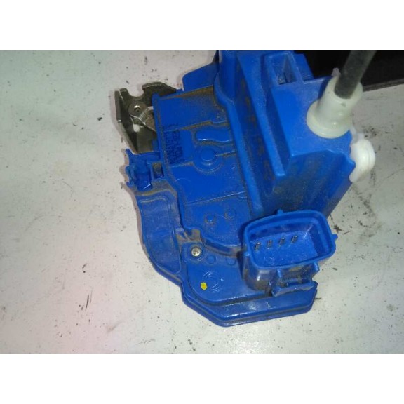 Recambio de cerradura puerta trasera izquierda para fiat 500 l (330) basic referencia OEM IAM 51930024  4 PINS