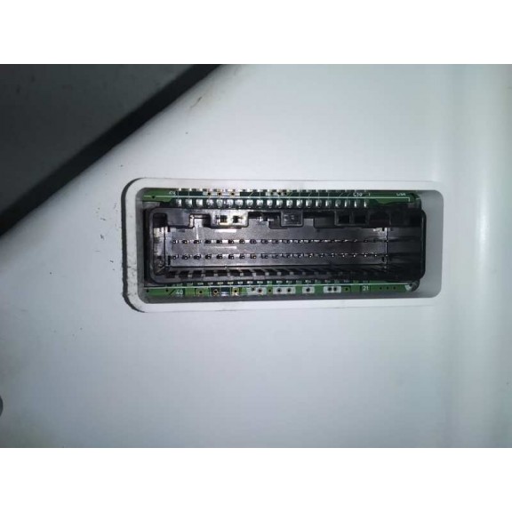 Recambio de cuadro instrumentos para lexus is 300h referencia OEM IAM 8380053F21  