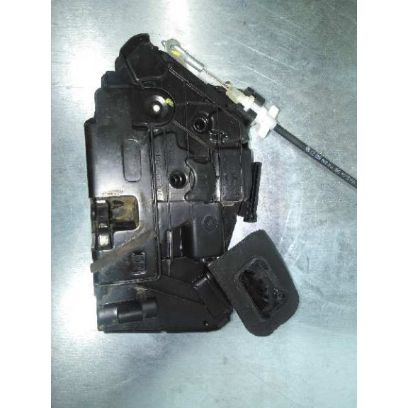 Recambio de cerradura puerta delantera derecha para skoda fabia ambition referencia OEM IAM 6V1837016A  7 PIN